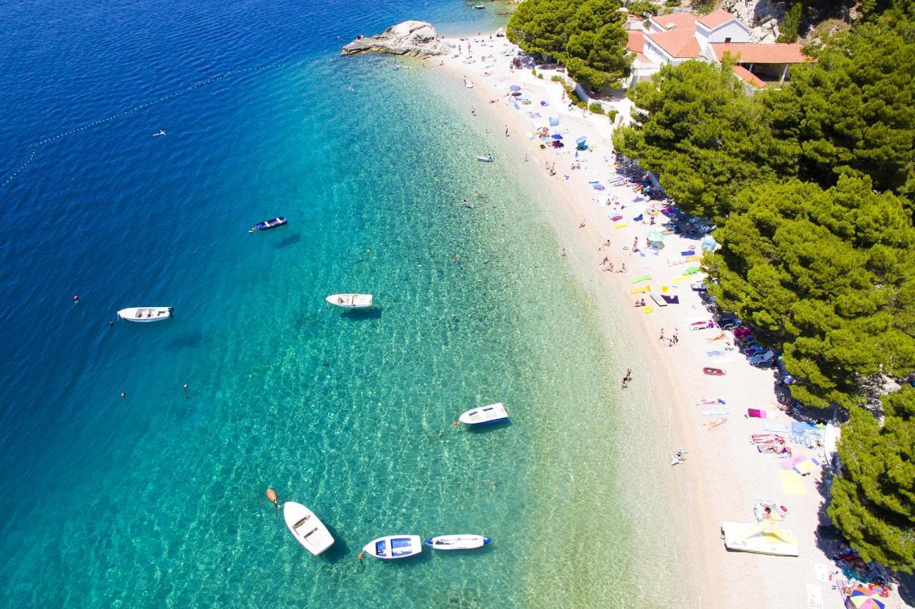 Apartments By The Sea Brela, Makarska - 11821 Exteriér fotografie