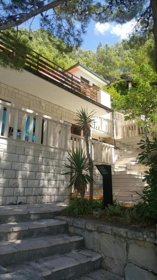 Apartments By The Sea Brela, Makarska - 11821 Exteriér fotografie