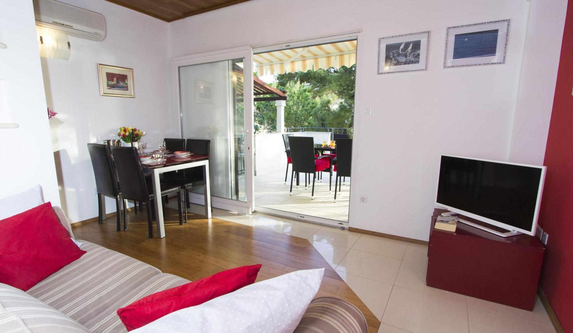 Apartments By The Sea Brela, Makarska - 11821 Pokoj fotografie